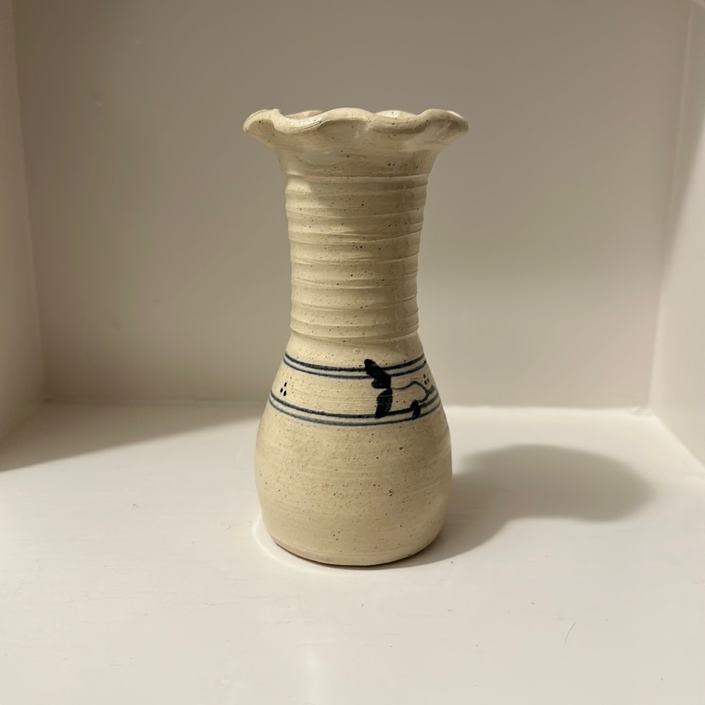 Beautiful art pottery bud vase